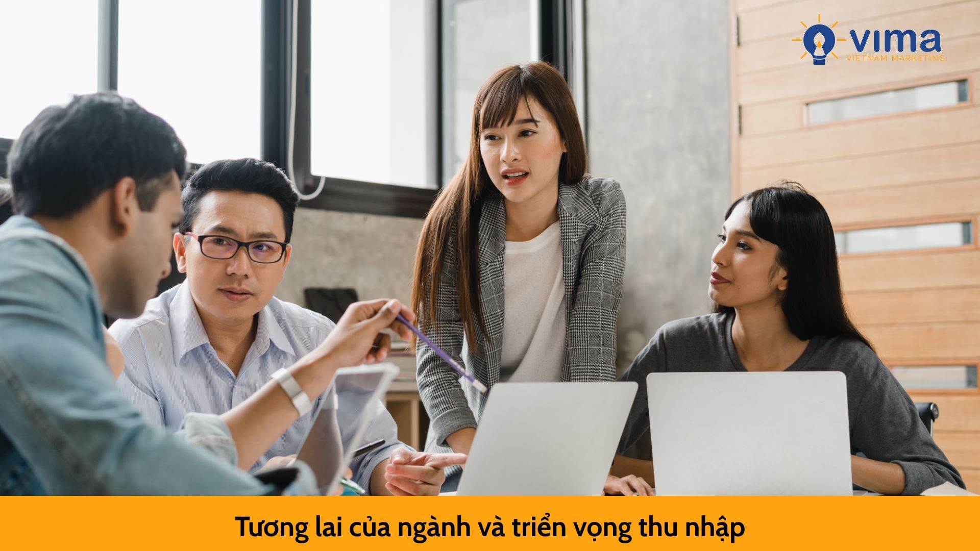 Tương lai của ngành và triển vọng thu nhập